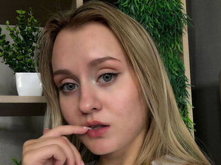 SilverChing's Live cam chat with models Profile Image